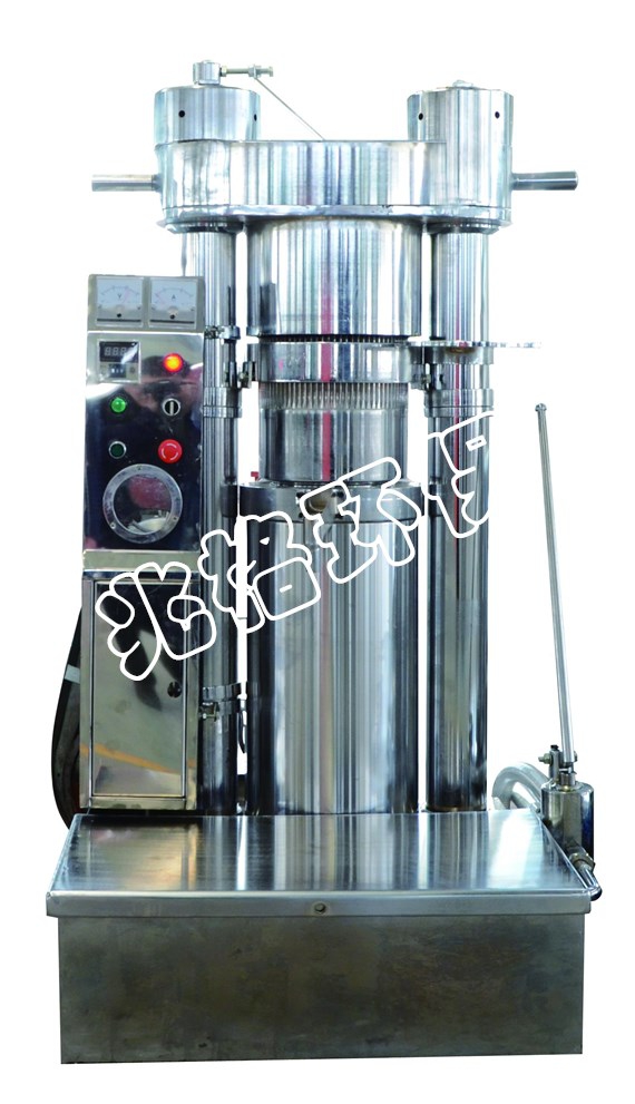 兆格環(huán)保6YY液壓榨油機(jī)在壓榨核桃方面的操作工藝