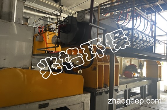 江蘇客戶訂購(gòu)兆格環(huán)保2套全自動(dòng)液壓壓榨機(jī)調(diào)試成功